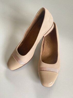 Clarks Juliet Monte Blush Neutral Leather Patent Toe Cap Shoes Flats 10 Med